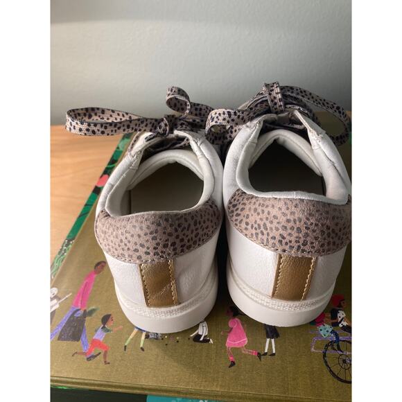 Art Class Cute Sneakers ~ Golden Goose Like ~ White Gold & Animal Print ~ Sz 2 - Picture 4 of 7